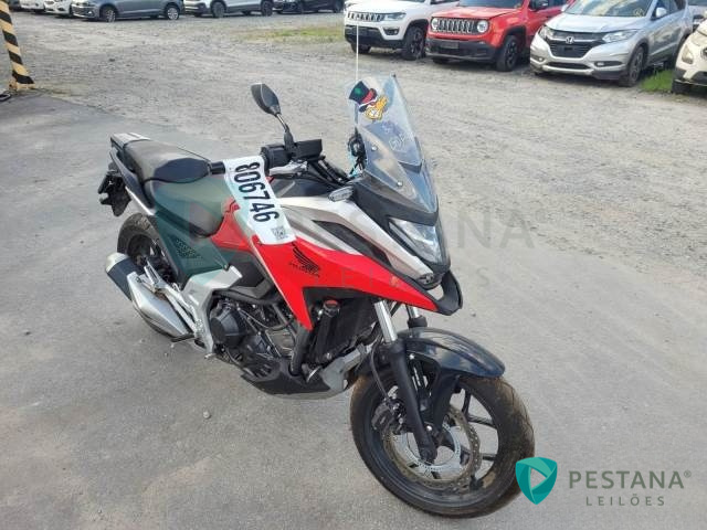 LOTE 28 HONDA NC 750X 2022/2022 GASOLINA